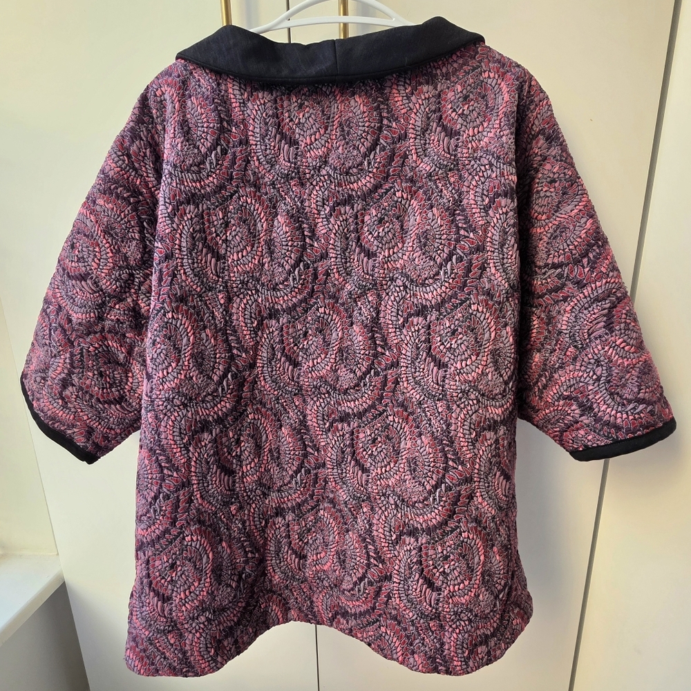 Fab Quilted Raglan Sleeve Top - Picture 3 of 7